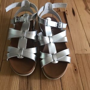 Nina Girls Silver Sandals Size 2